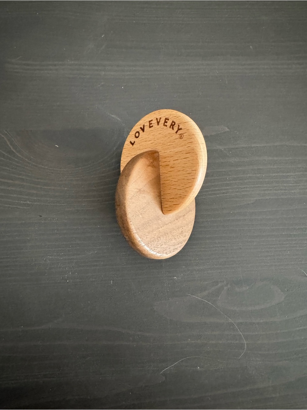 Lovevery Wooden Hand to Hand Discs - Natural Brown